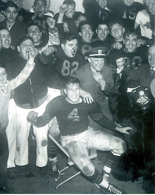 Bears celebrate '43 championship